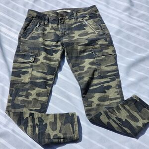 MAVI R187863 Juliette Green Camo Mid Rise Skinny Cargo Pants Size 27, 97% Cotton